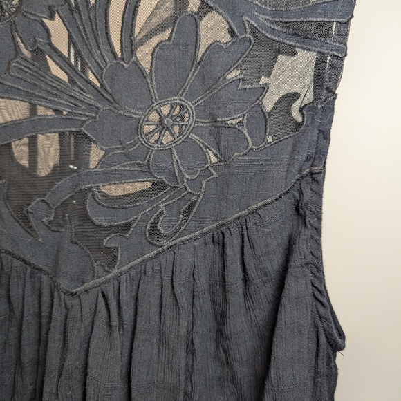 Free People Women's M Western Romance Mesh Lace Applique Tank Top Blouse Black - Picture 10 of 10